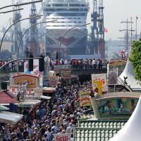 3150_3389 Hamburger Volksfest an de Elbe - Hafengeburtstag. | Hafengeburtstag Hamburg - groesstes Hafenfest der Welt